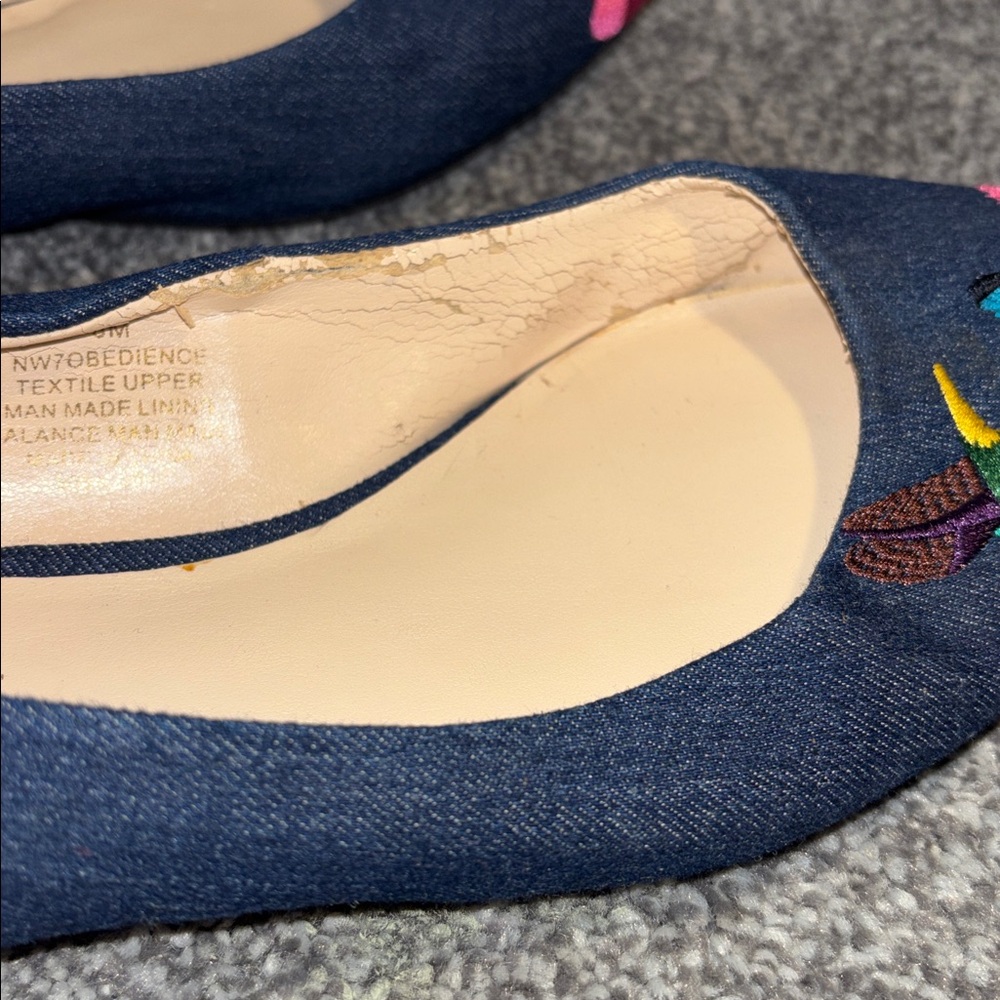 Nine West Navy Embroidered Pointed-Toe Flats size 6M - Picture 4 of 13